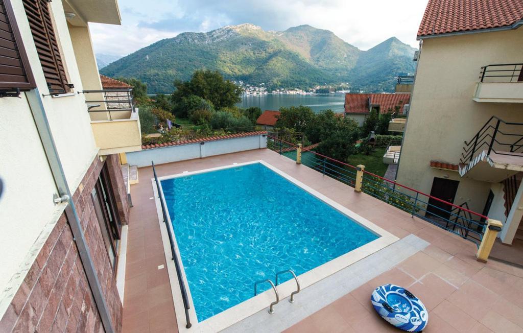 Port Adria Apartments Kamenari Exterior photo